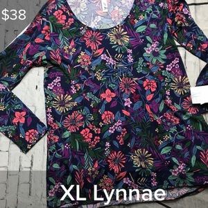 Lynnae LuLaRoe top